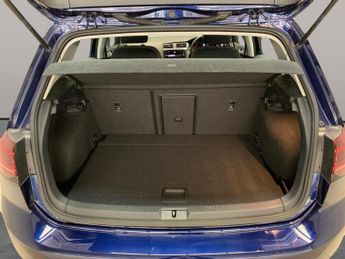 Volkswagen E-golf 35.8kWh e-Golf (136 ps) - CLIMATE CONTROL - DAB - USB AUDIO