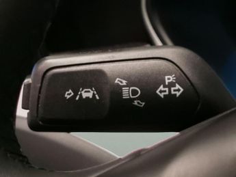 Ford Focus 1.5 EcoBlue Zetec (120 ps) - ELECTRICALLY HEATED WINDSCREEN
