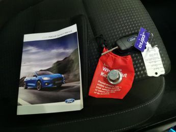 Ford Focus 1.5 EcoBlue Zetec (120 ps) - ELECTRICALLY HEATED WINDSCREEN