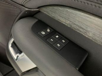 Land Rover Discovery 3.0 SD V6 HSE 4WD (306 ps) - PARK ASSIST - LED - MERIDIAN AUDIO