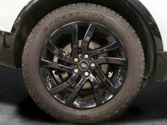 Land Rover Discovery 3.0 SD V6 HSE 4WD (306 ps) - AUTO PARK - LED - MERIDIAN AUDIO