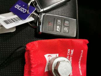 Land Rover Discovery 3.0 SD V6 HSE 4WD (306 ps) - AUTO PARK - LED - MERIDIAN AUDIO