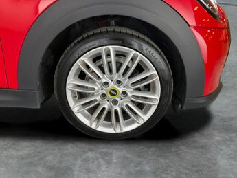 Mini Electric Hatch Cooper SE 32.6kWh Level 2 (184 ps) - NAV - INTERIOR LIGHT PACK