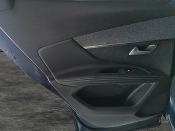 Peugeot 3008 1.6 13.2kWh Allure Premium Plug-in e-EAT (225 ps) - BLIND SPOT A