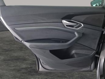 Audi e-tron 50 Technik quattro 71.2kWh (11kW Charger) (313 ps) - ADJUSTABLE 