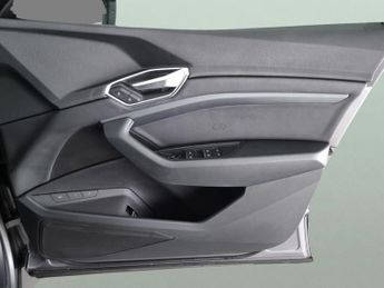 Audi e-tron 50 Technik quattro 71.2kWh (11kW Charger) (313 ps) - ADJUSTABLE 