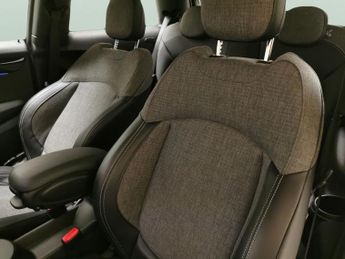 Mini Electric Hatch Cooper SE 32.6kWh Level 2 (184 ps) - NAVIGATION PACK