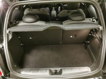 Mini Electric Hatch Cooper SE 32.6kWh Level 2 (184 ps) - NAVIGATION PACK