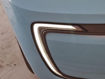 Volkswagen E-up! 36.8kWh e-up! (82 ps) - BLUETOOTH - CLIMATE CONTROL - DAB