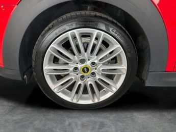 Mini Electric Hatch Cooper SE 32.6kWh Level 2 (184 ps) - 17IN ALLOYS - CARPLAY - LED