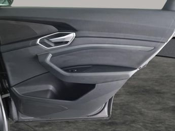 Audi e-tron 50 Technik quattro 71.2kWh (11kW Charger) (313 ps) - ADJUSTABLE 