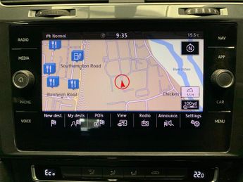 Volkswagen E-golf 35.8kWh e-Golf (136 ps) - CLIMATE CONTROL - DAB - USB AUDIO