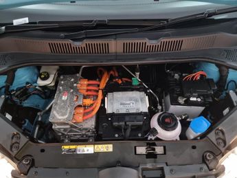 Volkswagen E-up! 36.8kWh e-up! (82 ps) - BLUETOOTH - CLIMATE CONTROL - DAB