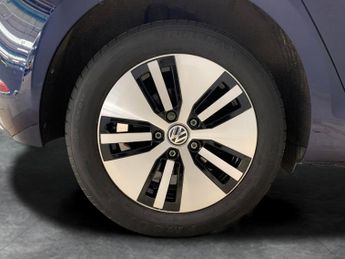 Volkswagen E-golf 35.8kWh e-Golf (136 ps) - CLIMATE CONTROL - DAB - USB AUDIO