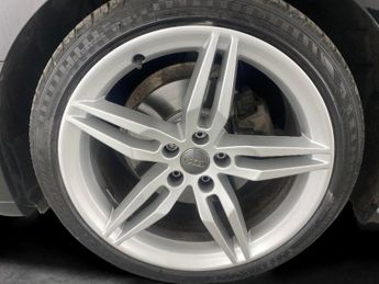 Audi A5 2.0 TFSI 35 S line Coupe S Tronic (150 ps) - ELECTRIC SEATS - DA