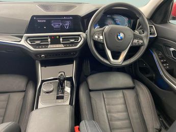 BMW 3 Series 2.0 330e 12kWh Sport Pro Plug-in (292 ps) - PERFORMANCE CONTROL