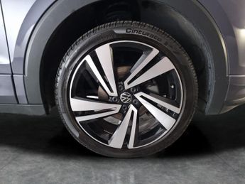 Volkswagen T-cross 1.0 TSI R-Line DSG (110 ps) - LEATHER - ALCANTARA - BLIND SPOT A