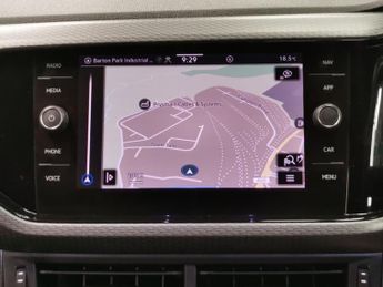 Volkswagen T-cross 1.0 TSI R-Line DSG (110 ps) - LEATHER - ALCANTARA - BLIND SPOT A