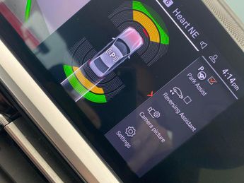 BMW 3 Series 2.0 330e 12kWh Sport Pro Plug-in (292 ps) - PERFORMANCE CONTROL