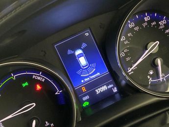 Toyota C-HR 1.8 VVT-h GPF Design CVT (122 ps) - NAV - LANE DEPARTURE ALERT