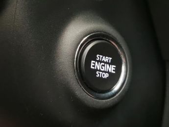 Skoda Karoq 1.5 TSI ACT SE L DSG (150 ps) - SAT NAV - HEATED SEATS - ALCANTA