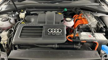 Audi A3 1.4 TFSI e-tron Sportback Plug-in e-S Tronic 8.8kWh (204 ps) - H