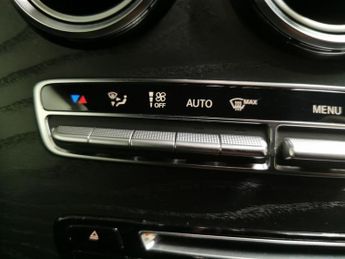 Mercedes-Benz GLC 2.1 GLC220d AMG Line G-Tronic+ 4MATIC (170 ps) - NAV - MIRROR PA