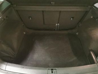 Volkswagen Tiguan 1.5 TSI Elegance DSG (150 ps) - KEYLESS ENTRY - AUTO PARK - REVE
