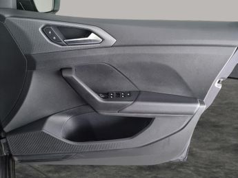 Volkswagen T-cross 1.0 TSI R-Line DSG (110 ps) - LEATHER - ALCANTARA - BLIND SPOT A
