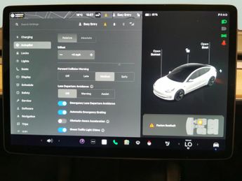Tesla Model 3 (Dual Motor) Long Range 4WDE (346 ps) - AUTO PARK - LED - REVERS