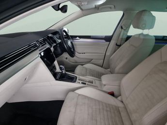 Volkswagen Passat 1.4 TSI GTE Plug-in DSG (218 ps) - HEATED SEATS - DAB - BLUETOOT