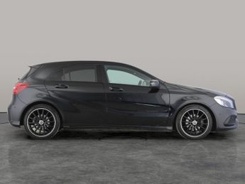 Mercedes-Benz A Class 2.1 A200d AMG Line (Premium) 7G-DCT (136 ps) - CRUISE - PADDLE S