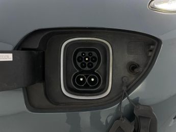 Hyundai Kona 64kWh Premium (10.5kW Charger) (204 ps) - LED - REVERSE CAM - NA