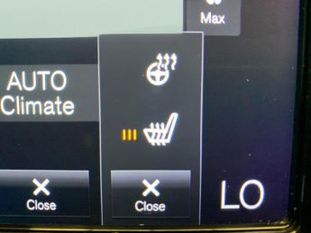 Volvo XC60 2.0 B5 MHEV R-Design Pro AWD (235 ps) - SUNBLINDS - SURROUND VIE