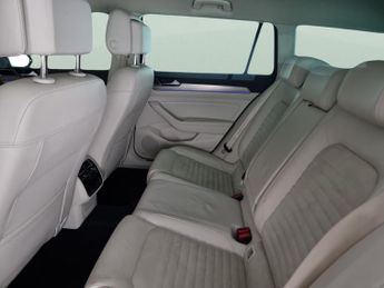 Volkswagen Passat 1.4 TSI GTE Plug-in DSG (218 ps) - HEATED SEATS - DAB - BLUETOOT