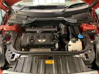 Mini Countryman 1.6 Cooper (122 ps) - STEERING WHEEL - 2-SPOKE LEATHER - BONNET