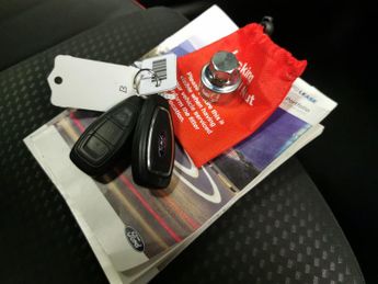 Ford Focus 1.0T EcoBoost ST-Line (125 ps) - AIR CON - KEYLESS START