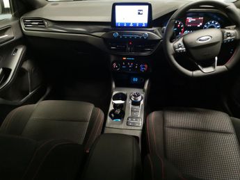 Ford Focus 1.0T EcoBoost ST-Line (125 ps) - AIR CON - KEYLESS START