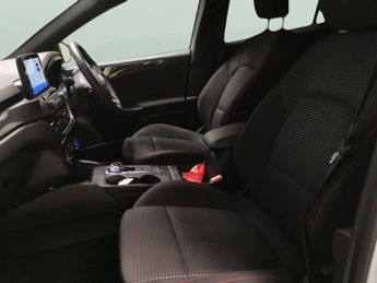 Ford Focus 1.0T EcoBoost ST-Line (125 ps) - AIR CON - KEYLESS START