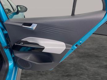 Volkswagen ID.3 Pro Performance 58kWh Family (204 ps) - PARK SENSORS - DAB