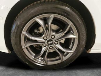 Ford Focus 1.0T EcoBoost ST-Line (125 ps) - AIR CON - KEYLESS START
