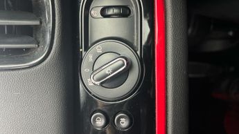 Mini Countryman 1.5 10kWh Cooper SE Sport Plug-in ALL4 (222 ps) - ADAPTIVE LED L