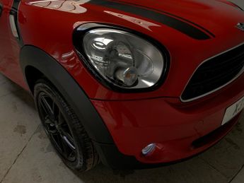 Mini Countryman 1.6 Cooper (122 ps) - STEERING WHEEL - 2-SPOKE LEATHER - BONNET