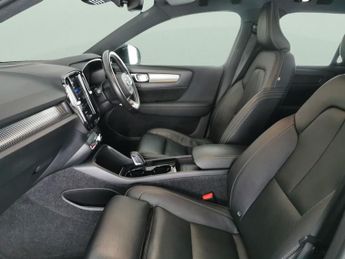 Volvo XC40 Recharge Twin 78kWh Pro AWD (408 ps) - ADAPT CRUISE - CARPLAY -