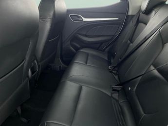 MG MG ZS 44.5kWh Exclusive (143 ps) - REVERSE CAM - NAV - LEATHER