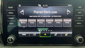 Skoda Karoq 1.5 TSI ACT SE Drive DSG (150 ps) - SMARTLINK - NAV - BLUETOOTH