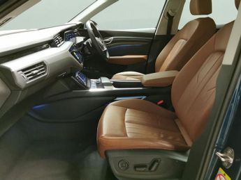 Audi e-tron 50 Technik quattro 71.2kWh (11kW Charger) (313 ps) - ADJUSTABLE 