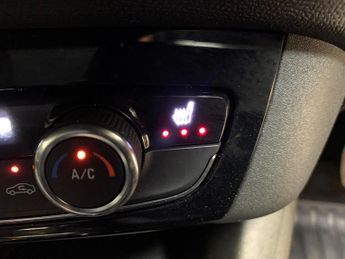 Vauxhall Corsa Electric 50kWh Elite Nav Premium (7.4Kw Charger) (136 ps) - HEATED SEATS