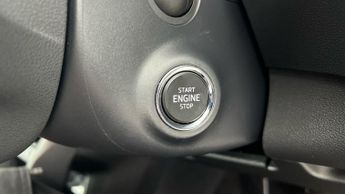 Skoda Karoq 1.5 TSI ACT SE Drive DSG (150 ps) - SMARTLINK - NAV - BLUETOOTH