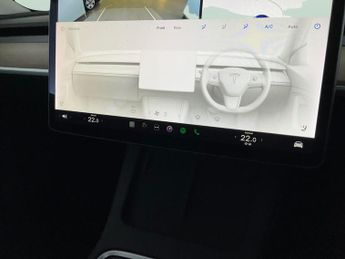 Tesla Model 3 Standard Range Plus RWD (241 bhp) - KEYLESS ENTRY - AUTO PARK -